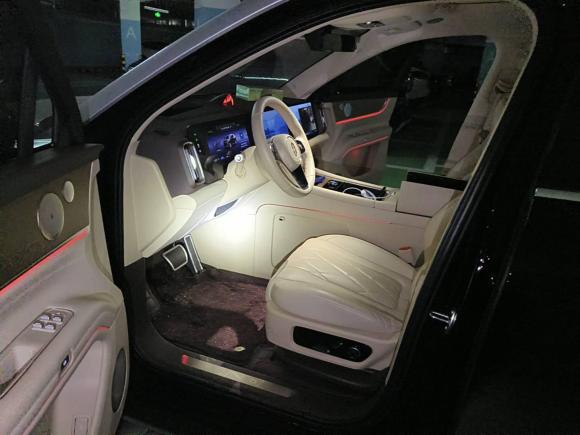 [深圳·粤B] 二手AITO 问界问界M92024款 增程 Max版 52kWh 6座版