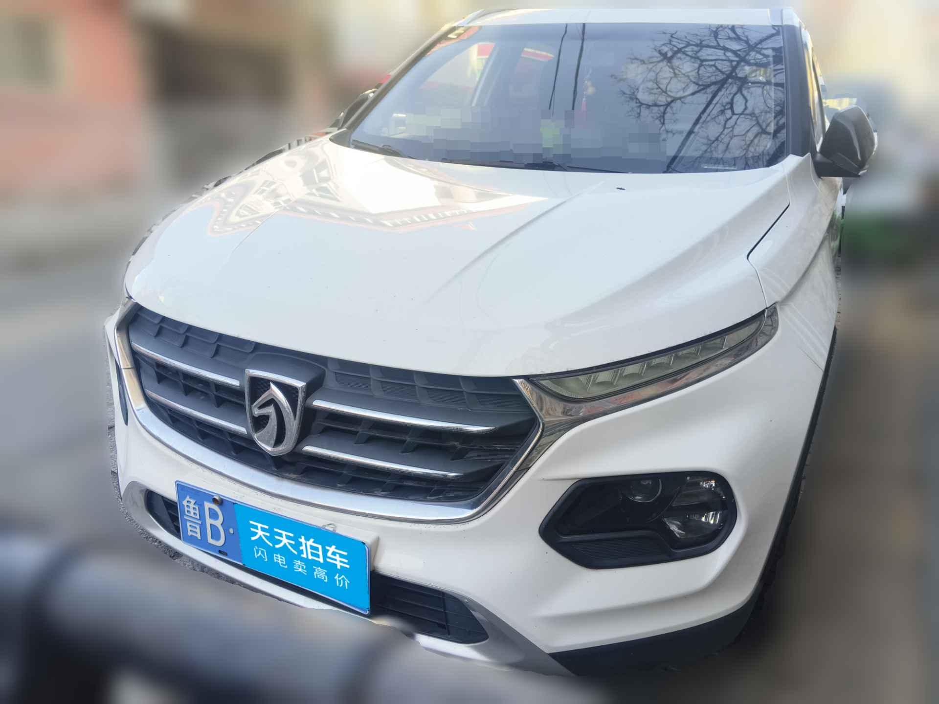 [青岛·鲁B] 宝骏宝骏5102017款 1.5L 手动豪华型