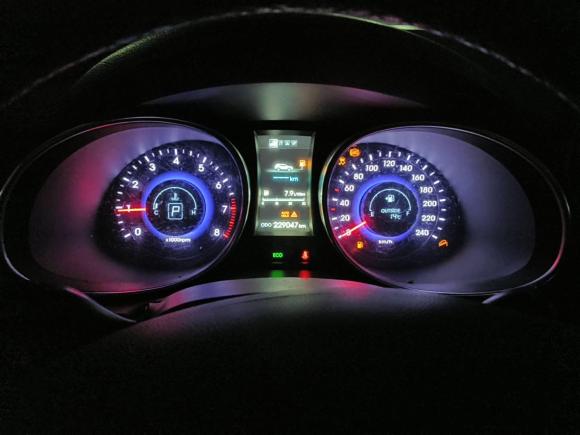 [成都·川A] 二手现代胜达2013款 2.4L 自动两驱智能型