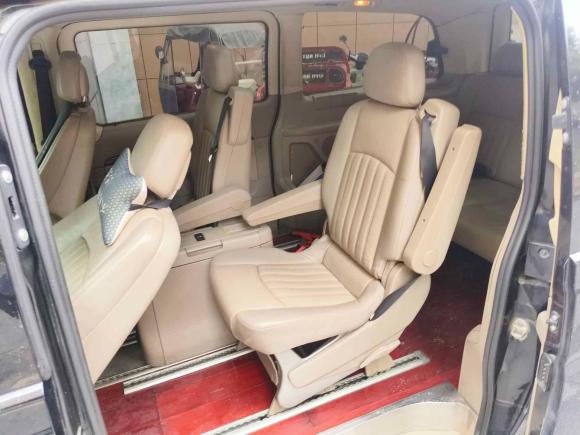 [合肥·皖A] 二手奔驰唯雅诺2010款 2.5L 尊贵版