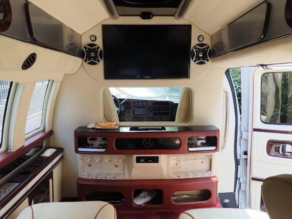 [济南·鲁A] 二手GMCSAVANA2011款 6.0L 商务之星7座