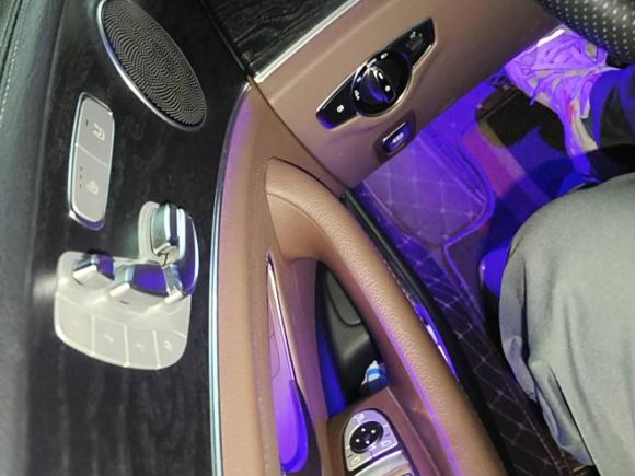 [苏州·苏E] 二手奔驰奔驰E级2018款 改款 E 300 L 运动豪华型