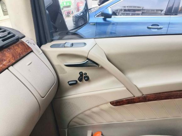 [上海·沪A] 二手奔驰唯雅诺2011款 2.5L 领航版