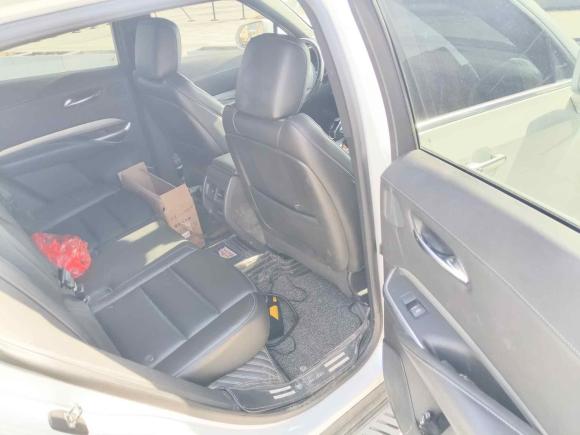 [南通·浙C] 二手凯迪拉克凯迪拉克XT42020款 改款 28T 两驱领先型