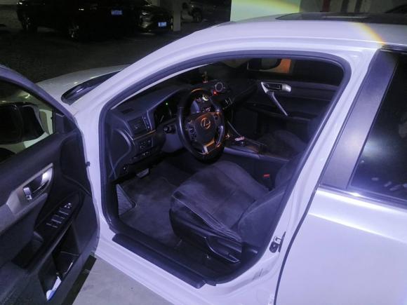 [深圳·粤B] 二手雷克萨斯雷克萨斯CT2014款 CT200h 舒适版 单色