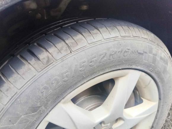 [西安·津N] 二手奥迪奥迪A6L2011款 2.0 TFSI 自动标准型