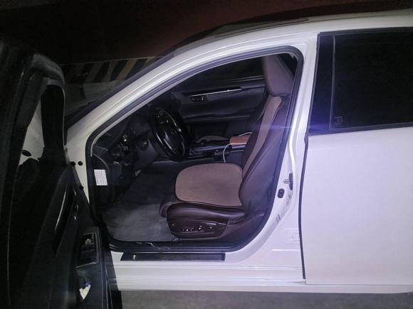 [成都·川A] 二手雷克萨斯雷克萨斯ES2017款 200 30周年纪念版