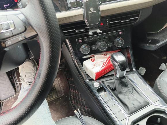 [济南·鲁N] 二手大众帕萨特2019款 330TSI 豪华版 国V