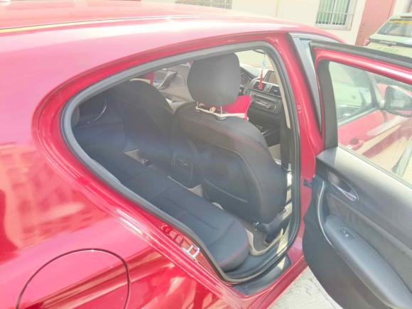 [温州·浙C] 二手宝马宝马1系2012款 118i 运动型