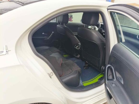 [西安·陕U] 二手奔驰奔驰A级2019款 A 180 L 运动轿车