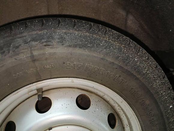 [芜湖·皖B] 二手上汽大通MAXUS新途V802021款 2.0T 手动经典傲运通长轴中顶6/7/8/9座