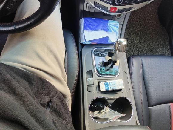 [嘉兴·浙F] 二手比亚迪比亚迪S72015款 2.0T 自动旗舰型