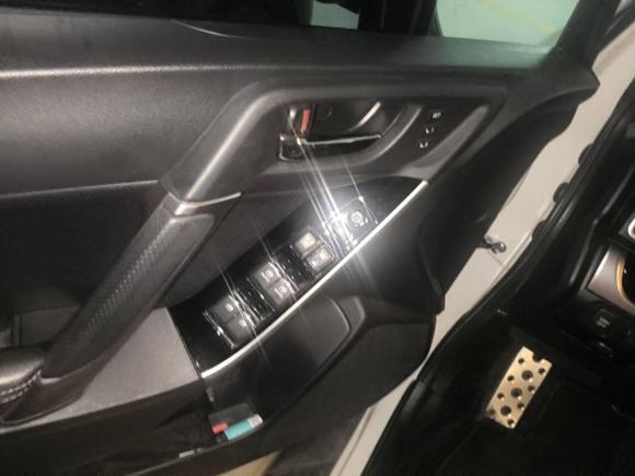 [苏州·苏E] 二手斯巴鲁森林人2016款 2.5i 尊贵导航版