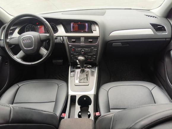 [上海·沪A] 二手奥迪奥迪A4L2011款 2.0 TFSI 标准型