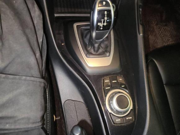 [杭州·浙M] 二手宝马宝马X12015款 sDrive18i 时尚晋级版