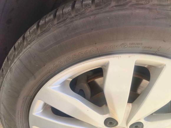 [青岛·鲁B] 二手荣威荣威3502015款 1.5L 自动豪华天窗版