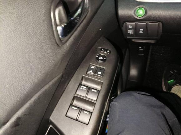 [广州·粤A] 二手本田本田CR-V2016款 2.0L 两驱经典版