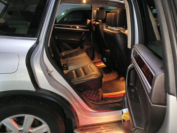 [无锡·沪C] 二手大众途锐2011款 3.0TSI 标配型