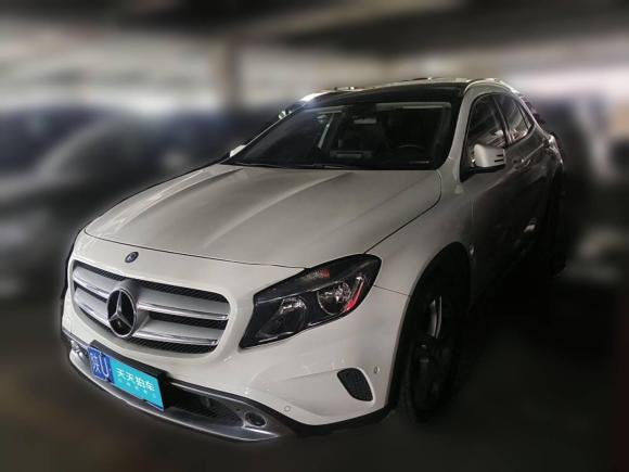 奔馳奔馳GLA2015款 GLA 200 動感型「西安二手車」「天天拍車」
