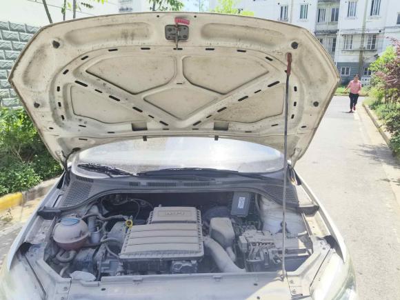 [南京·苏A] 二手大众桑塔纳2013款 1.6L 手动风尚版