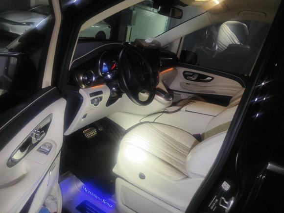 [上海·沪A] 二手奔驰奔驰V级2020款 V 260 L 长轴距豪华版