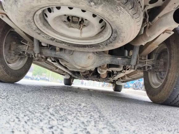 [南通·苏F] 二手五十铃铃拓2020款 2.5T四驱手动领航版 国VI JE4D25Q6A