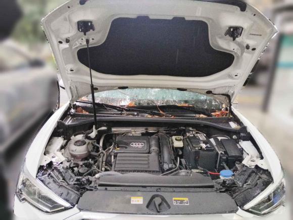 [杭州·浙A] 二手奥迪奥迪Q32022款 35 TFSI 时尚动感型