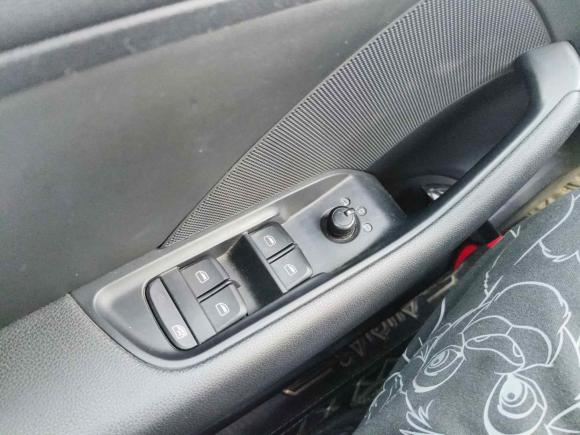 [温州·浙C] 二手奥迪奥迪A32014款 Limousine 35 TFSI 自动舒适型