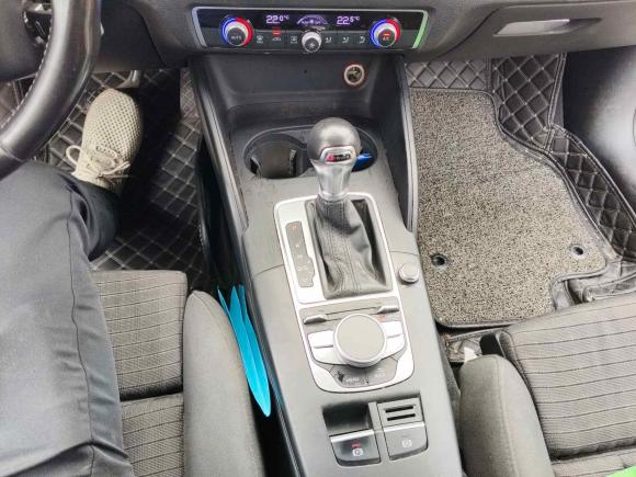 [青岛·鲁B] 二手奥迪奥迪A32015款 Sportback 45 TFSI S line 运动型