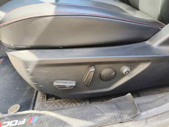 [青岛·苏J] 二手福特福克斯2021款 两厢 EcoBoost 180 自动ST Line