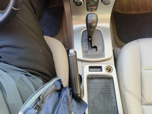 [上海·沪A] 二手沃尔沃沃尔沃S402007款 2.4i 智尚版