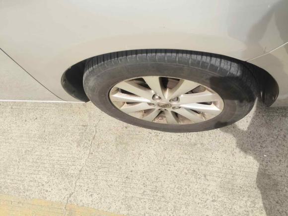 [南京·苏A] 二手别克别克GL82013款 2.4L CT豪华商务舒适版