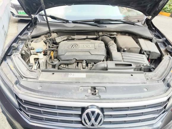 [上海·沪F] 二手大众帕萨特2017款 330TSI DSG尊荣版