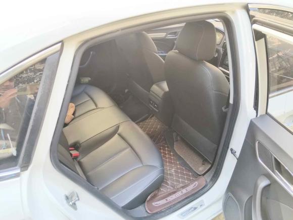 [上海·沪A] 二手荣威荣威i6新能源2017款 45T 混动互联智享版