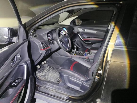 [上海·沪A] 二手长安长安CS552017款 1.5T 手动炫色型