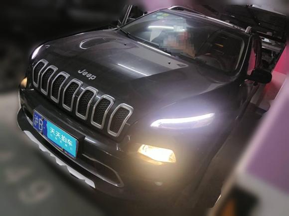 [上海·沪B] 二手Jeep自由光2017款 2.4L 领先智能版