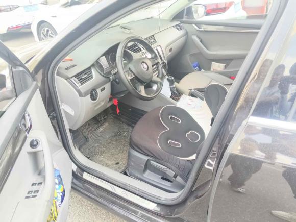 [成都·川A] 二手斯柯达明锐2015款 1.4TSI DSG逸俊版