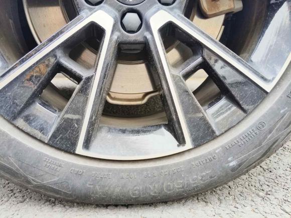 [无锡·苏B] 二手极氪极氪X2023款 四驱YOU版 5座