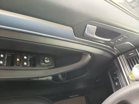 [广州·粤A] 二手哈弗哈弗H62018款 红标 运动版 1.5T 自动两驱精英型