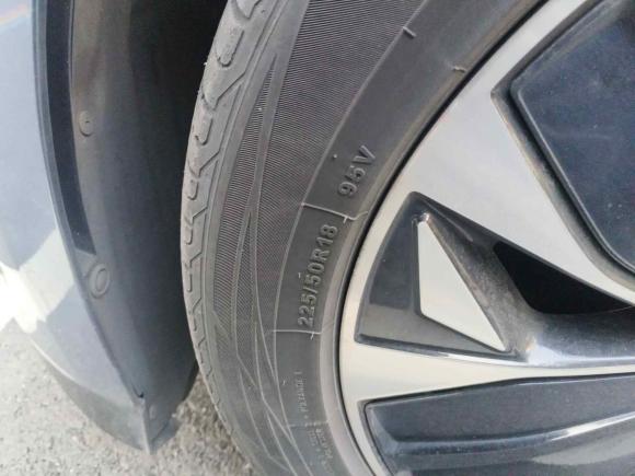 [南昌·赣A] 二手比亚迪海豹2022款 550km 标准续航后驱版尊贵型