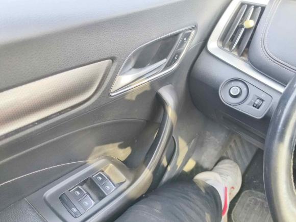 [无锡·皖L] 二手荣威荣威i62017款 20T 自动旗舰版