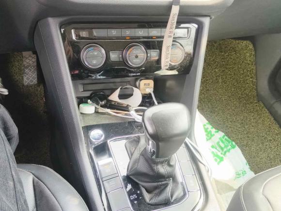 [杭州·浙M] 二手大众途观L2017款 330TSI 自动两驱舒适版