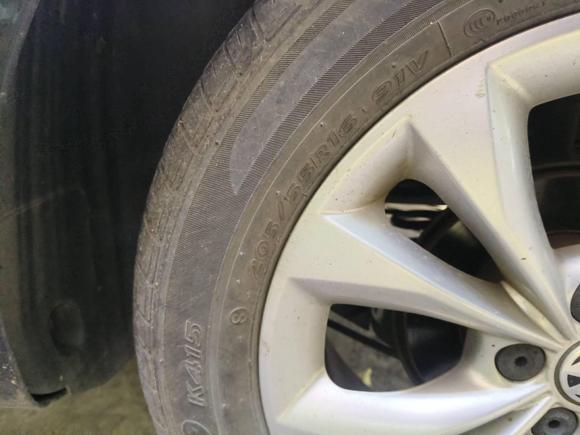 [嘉兴·沪C] 二手大众朗逸2011款 1.6L 自动品轩版