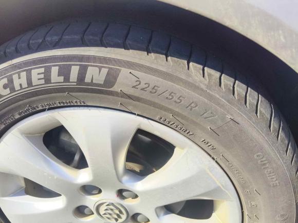 [南京·粤L] 二手别克君威2014款 2.0L 领先时尚型