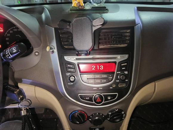 [西安·陕A] 二手现代瑞纳2010款 三厢 1.4L 自动舒适型GS