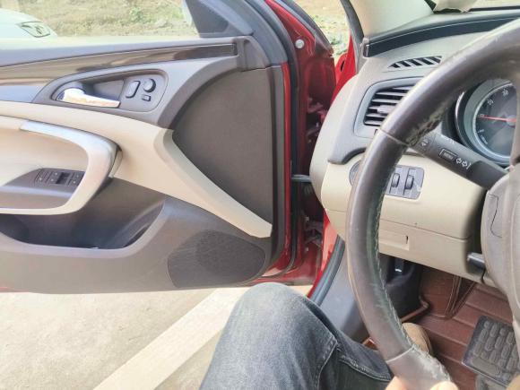 [无锡·苏B] 二手别克君威2014款 2.0L 领先时尚型