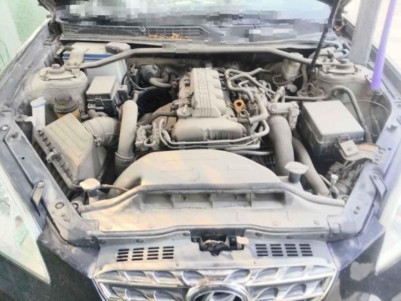 [青岛·鲁B] 二手现代劳恩斯-酷派2009款 2.0T 自动靓雅版