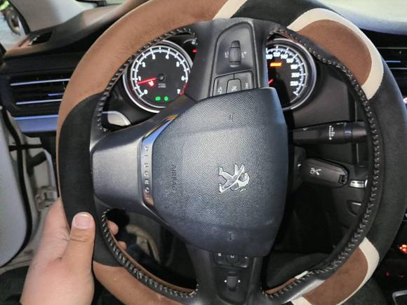 [芜湖·皖B] 二手标致标致4082016款 1.6T 自动豪华版