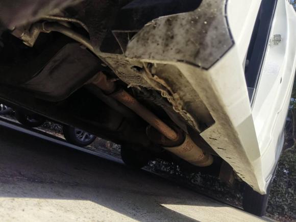 [上海·苏J] 二手大通大通G102016款 2.0T 自动精英版