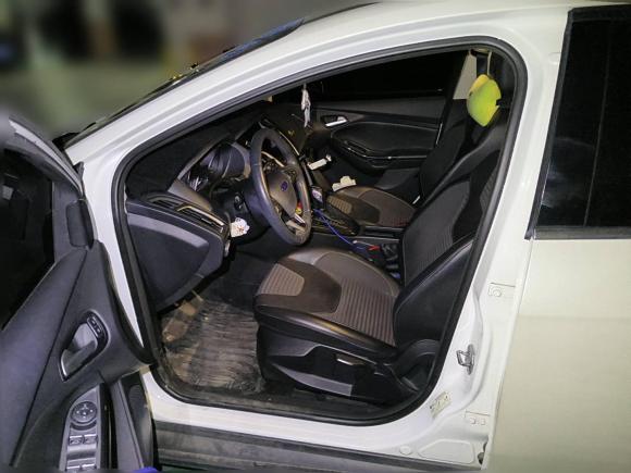 [南昌·赣A] 二手福特福克斯2017款 两厢 EcoBoost 180 自动精英型